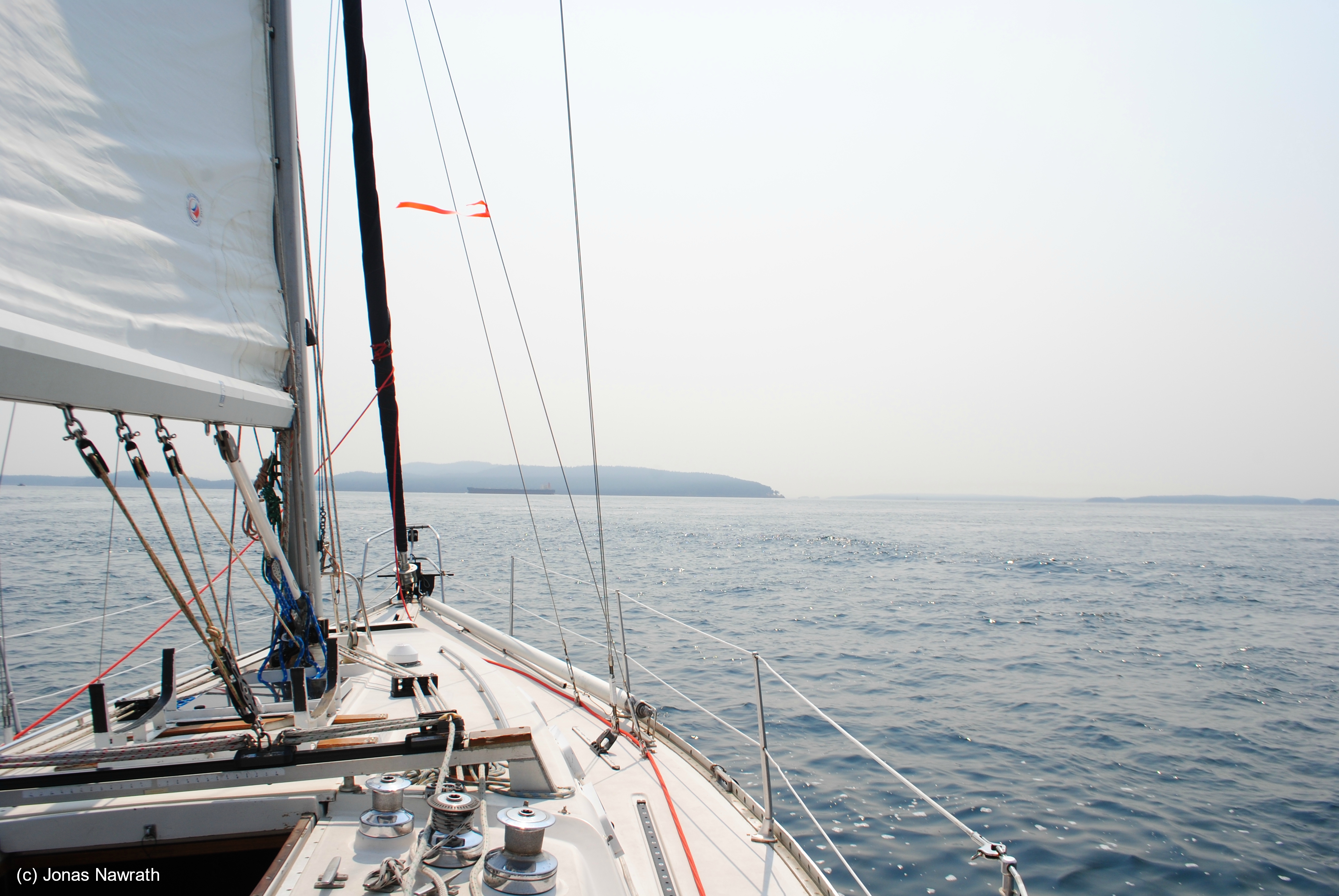 View from a sail boat to the wide Pacific Ocean